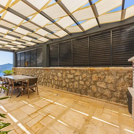 Corleone Villa *